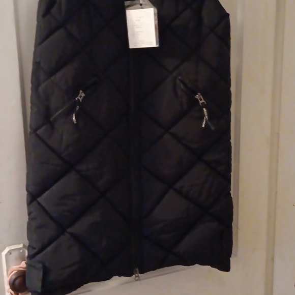 Woman's Long Hooded Puffer Vest - Picture 2 of 4